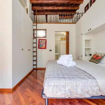 Easylife - Classic Flat In Corso
